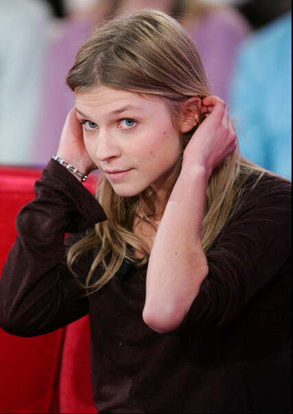 Clémence Poésy photo