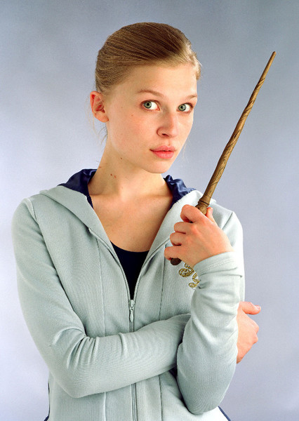 Clémence Poésy photo