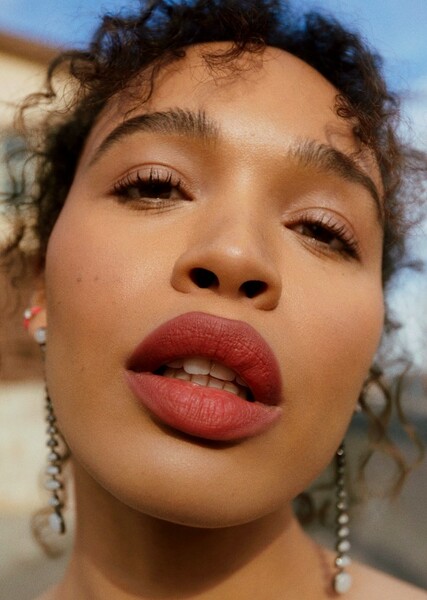 Cleopatra Coleman photo