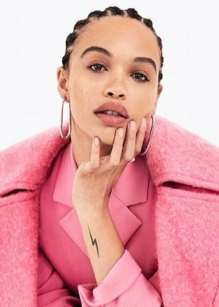 Cleopatra Coleman photo