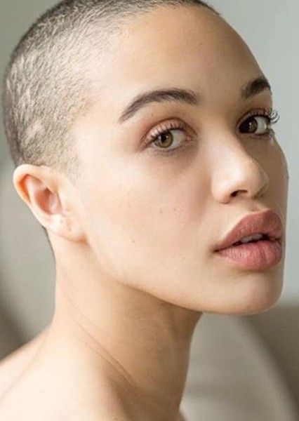Cleopatra Coleman photo