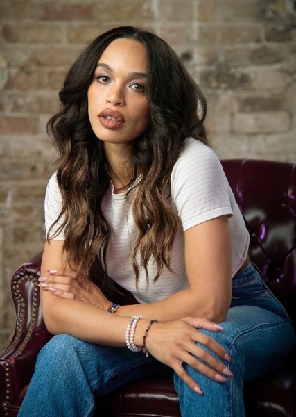 Cleopatra Coleman photo