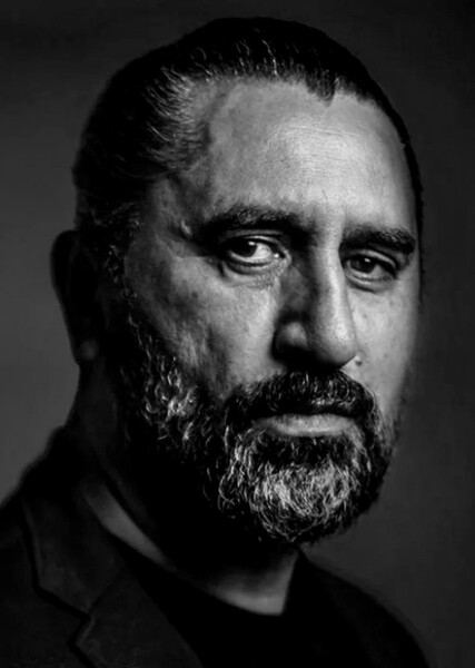 Cliff Curtis photo