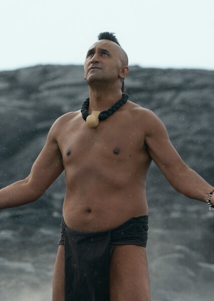 Cliff Curtis photo