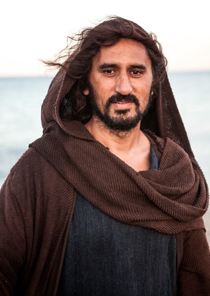Cliff Curtis
