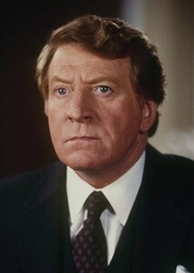 Clive Revill