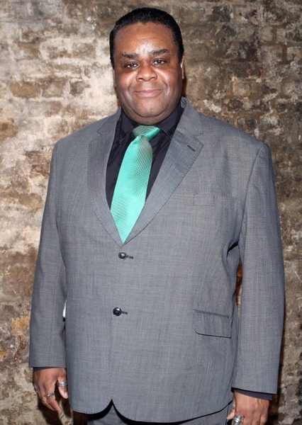 Clive Rowe photo