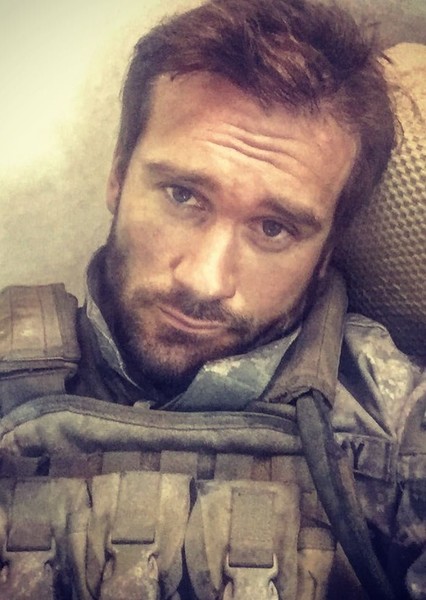 Clive Standen photo