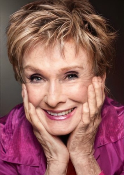 Cloris Leachman photo