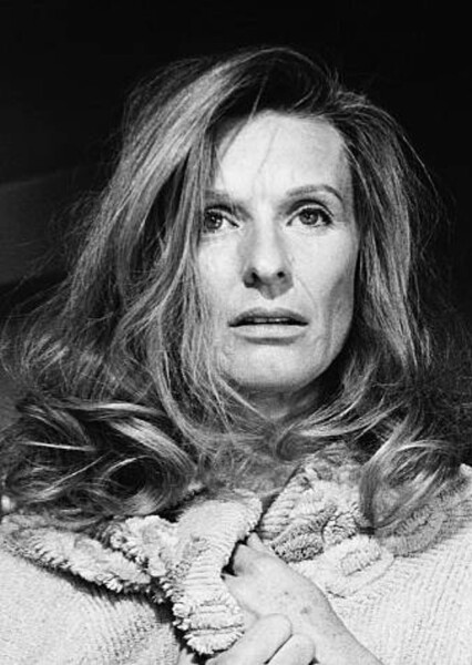 Cloris Leachman photo