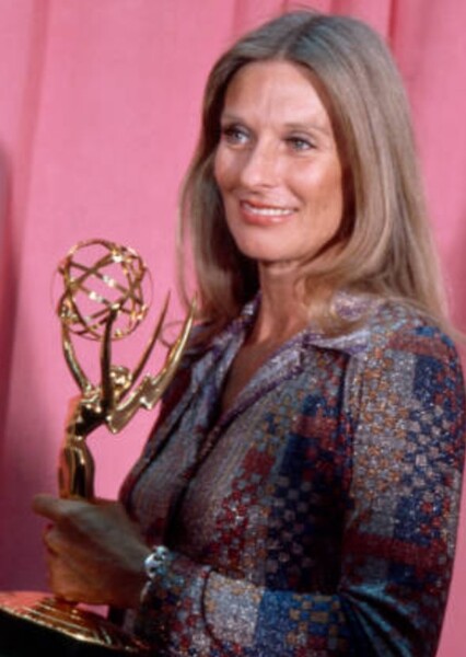 Cloris Leachman photo