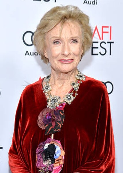 Cloris Leachman photo