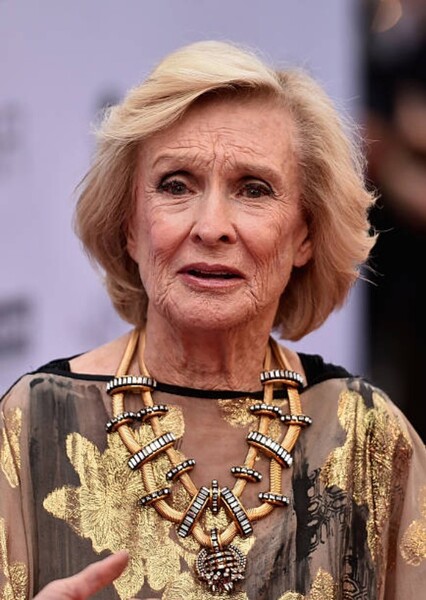 Cloris Leachman photo