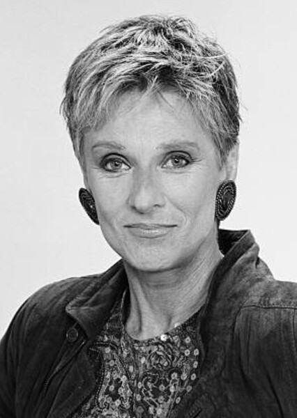 Cloris Leachman photo