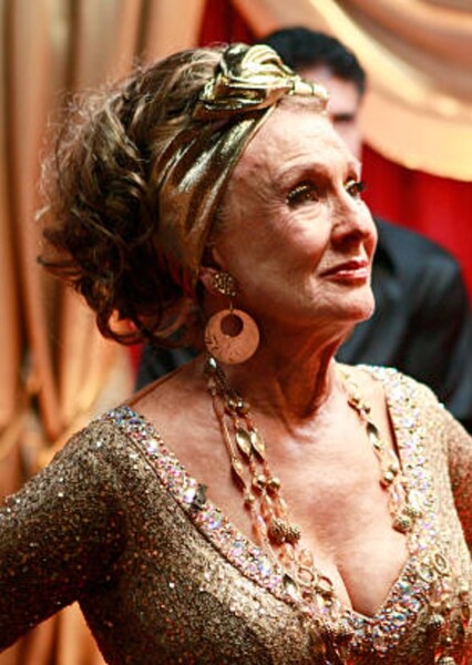 Cloris Leachman photo
