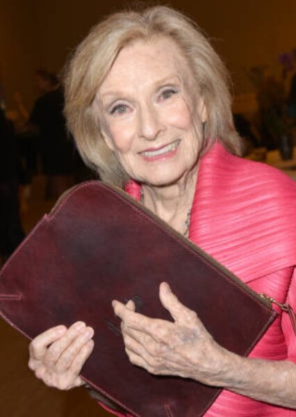 Cloris Leachman photo