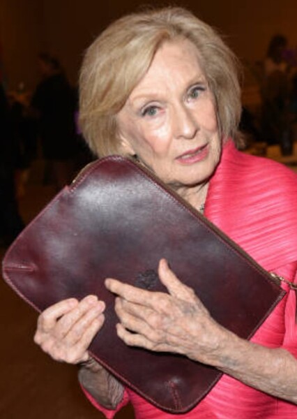 Cloris Leachman photo