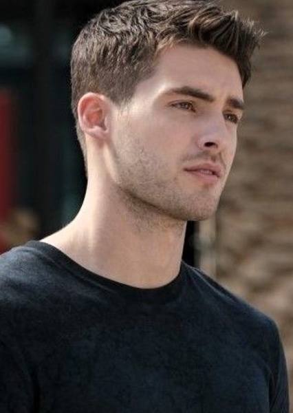 Cody Christian photo