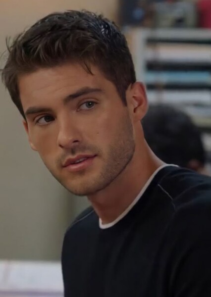 Cody Christian photo
