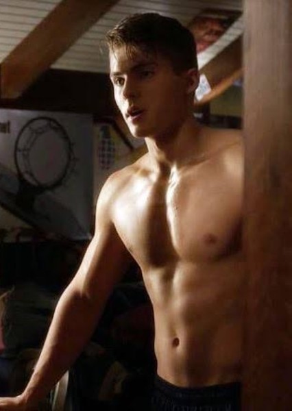 Cody Christian photo