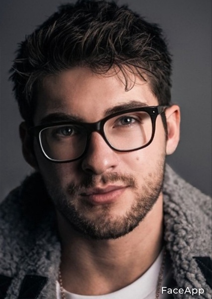 Cody Christian photo