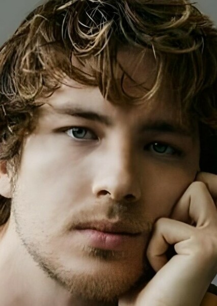 Cody Fern photo