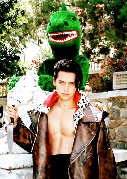Cole Sprouse photo