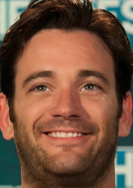 Colin Donnell photo