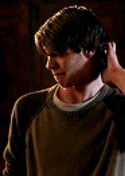 Colin Ford photo