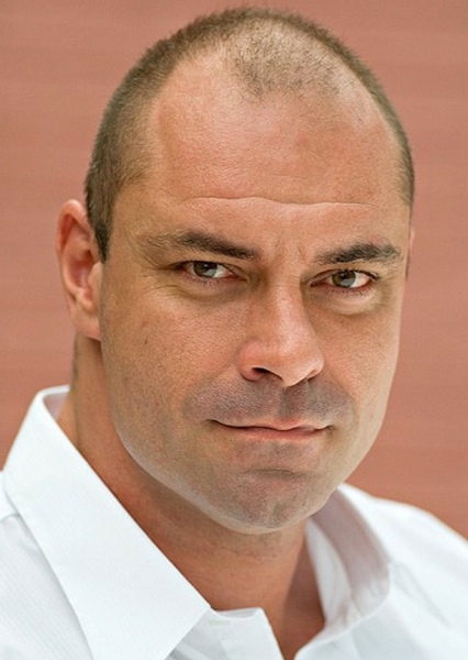 Conan Stevens photo