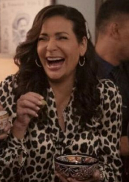Constance Marie photo