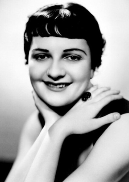 Coral Browne photo