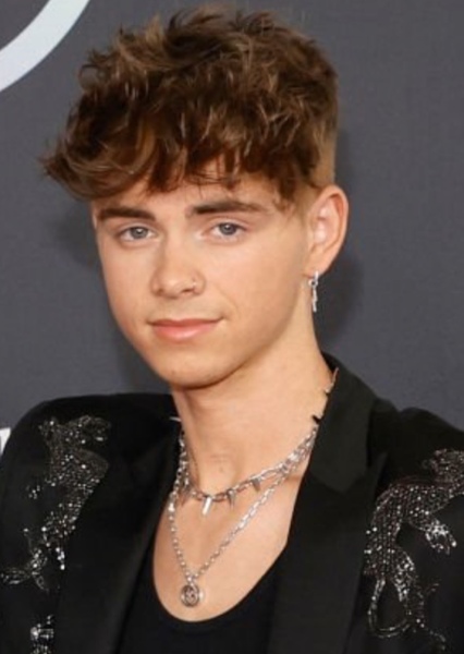 Corbyn Besson photo
