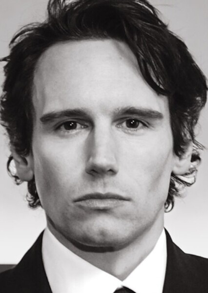 Cory Michael Smith photo