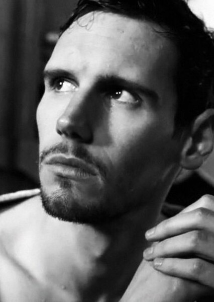 Cory Michael Smith photo