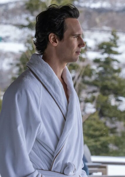 Cory Michael Smith photo