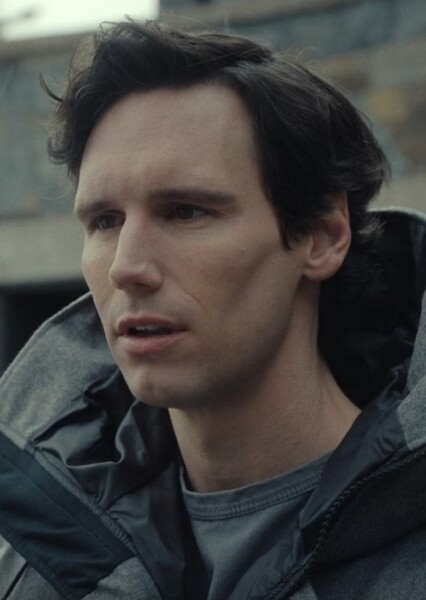 Cory Michael Smith photo