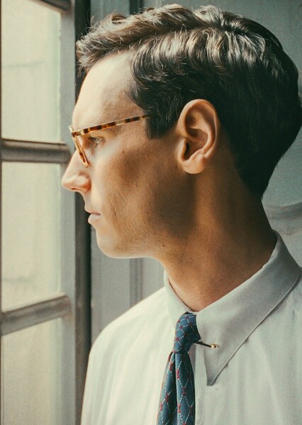 Cory Michael Smith photo
