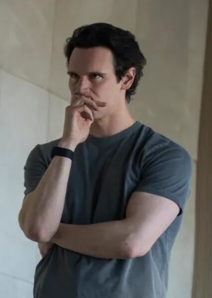 Cory Michael Smith photo