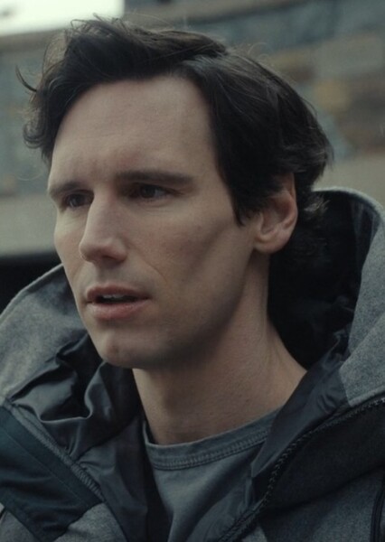 Cory Michael Smith photo