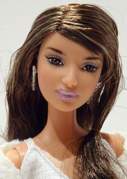 Courtney (Barbie)