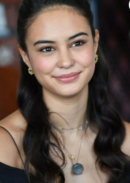 Courtney Eaton