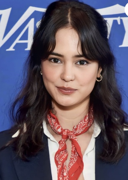 Courtney Eaton photo