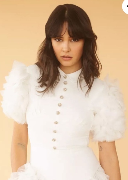 Courtney Eaton photo