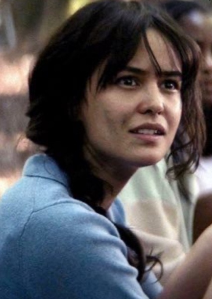 Courtney Eaton