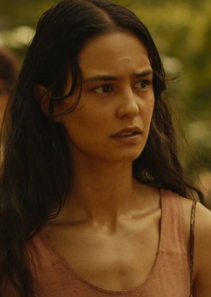 Courtney Eaton photo