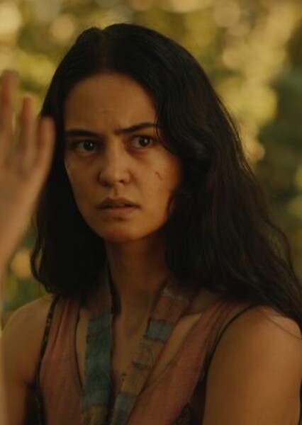 Courtney Eaton photo