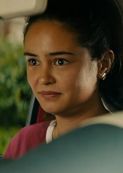 Courtney Eaton photo