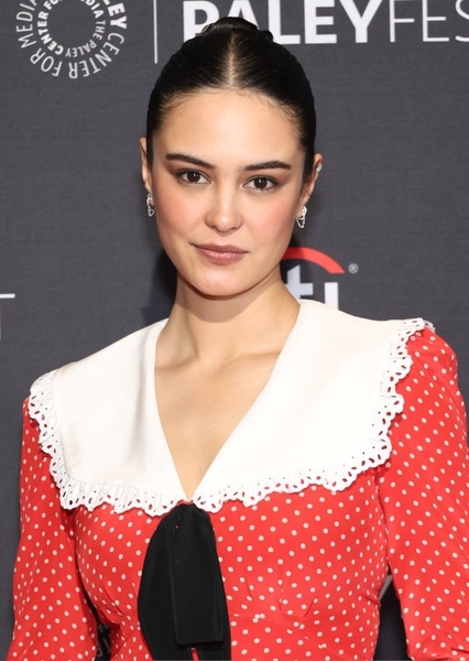 Courtney Eaton photo