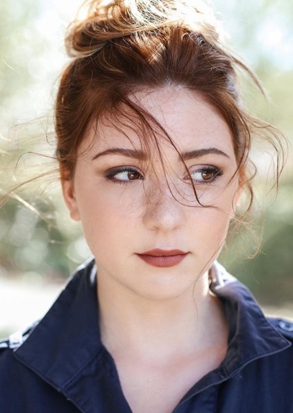 Cozi Zuehlsdorff photo